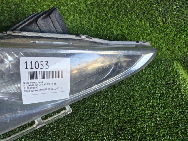 HYUNDAI 921023Q000 Правая фара в наличии Чернигов