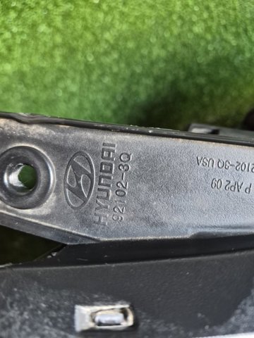921023Q000 HYUNDAI Правая фара купить в Винница