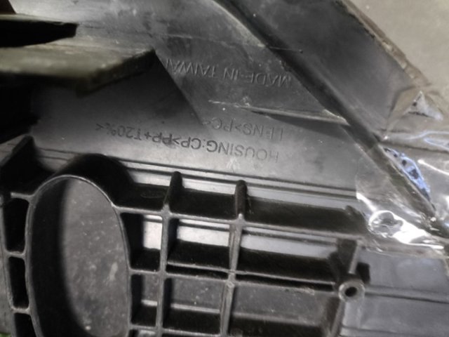 921023X050 HYUNDAI Правая фара купить в Одесса