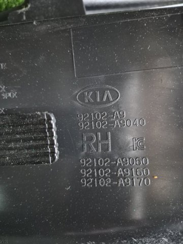 92102A9040 HYUNDAI Правая фара купить в Львов