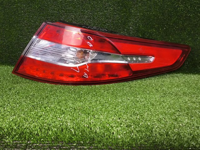 Фонарь задний правый 924024U010 HYUNDAI