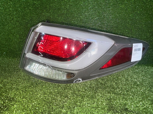 Задний правый внешний фонарь 92402E6120 HYUNDAI