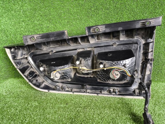 Фонарь задний правый 924202K000 HYUNDAI