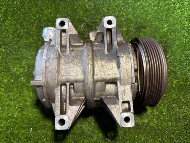 Компрессор климатической установки 92600CX000 NISSAN