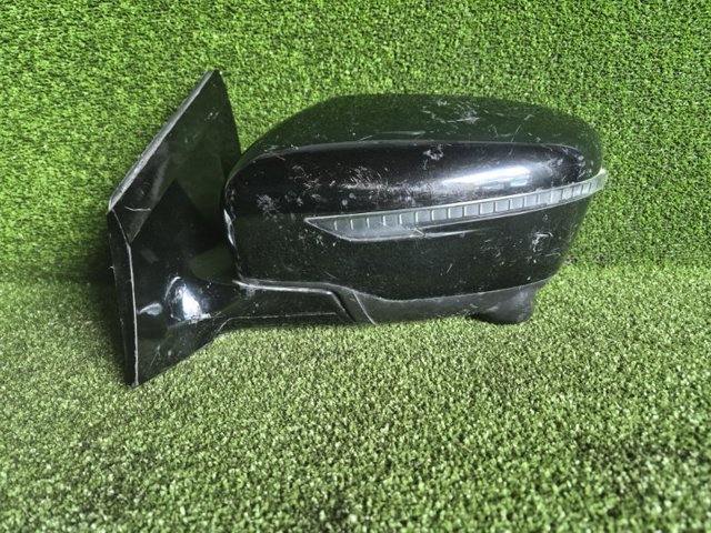 Боковое зеркало заднего вида левое 963025AA4C NISSAN