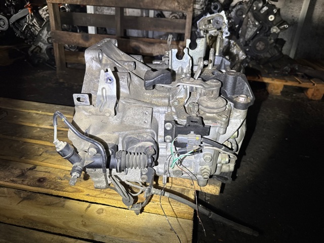 MAZDA A6401701X в наличии Ирпень