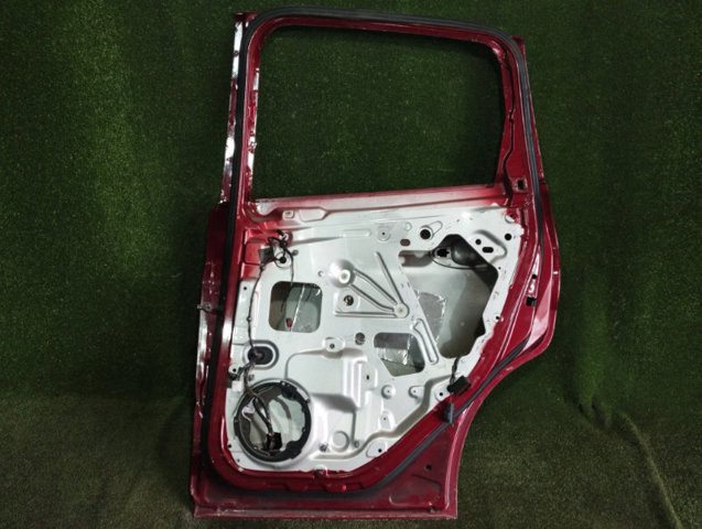 DM5Z5824630B FORD Дверь задняя правая купить в Павлоград