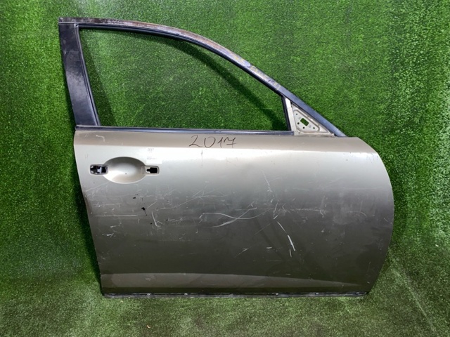 Пассажирская передняя дверь H0100CG0MM NISSAN