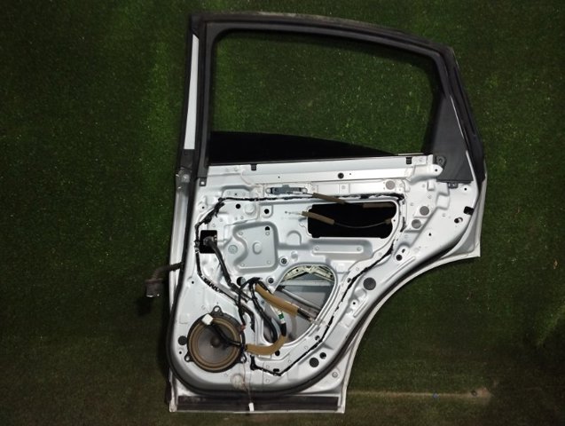 HBA0M1CAMA NISSAN Дверь задняя правая купить в Ужгород