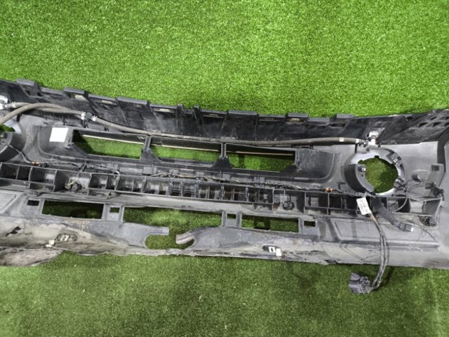 LR005814 LAND ROVER Бампер передний купить в Кривой Рог