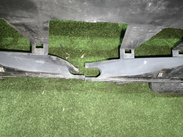 LR005814 Передний бампер купить Каменское