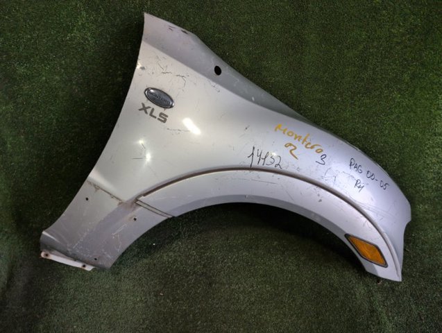 Переднее правое крыло MR535756 MITSUBISHI