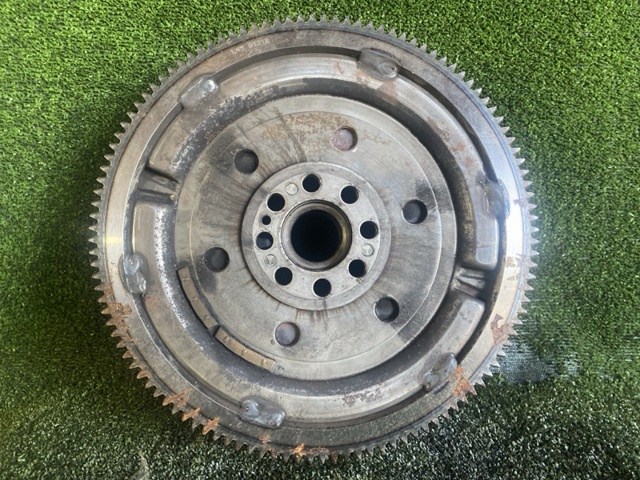 MAZDA R2A116410A Корзина сцепления в наличии Запорожье