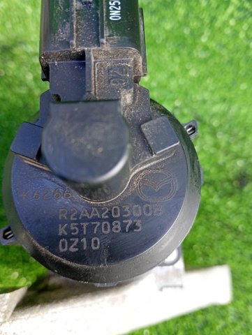 R2AA20300B MAZDA Клапан EGR рециркуляции газов купить в Павлоград
