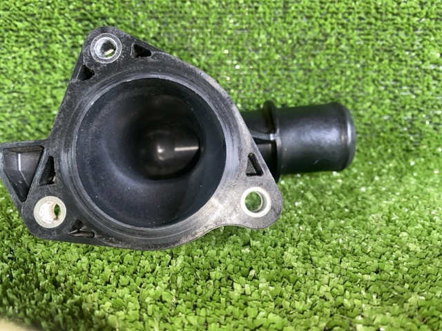 MAZDA SH0115172 Крышка термостата в наличии Киев