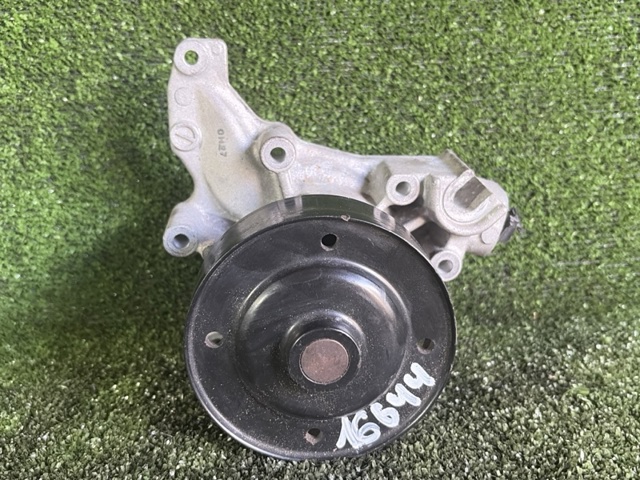 Насос системы охлаждения SH1815100 MAZDA