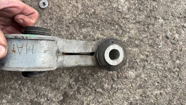 RENAULT 112387776R Подушка (опора) двигателя передняя в наличии Украина