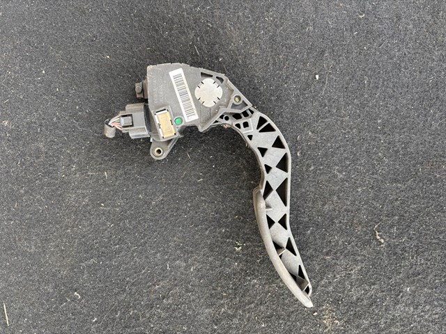 Педаль акселератора 180020022R RENAULT