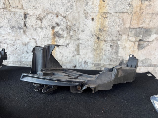 622232066R Кронштейн бампера переднего левый купить Киев