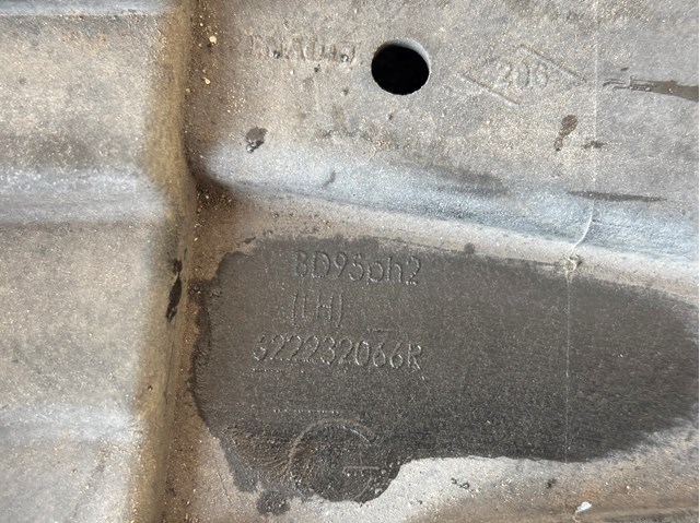 RENAULT 622232066R Кронштейн бампера переднего левый в наличии Николаев