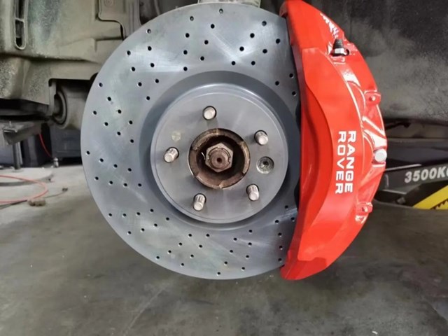 LAND ROVER LR020362 Передние тормозные колодки в наличии Полтава