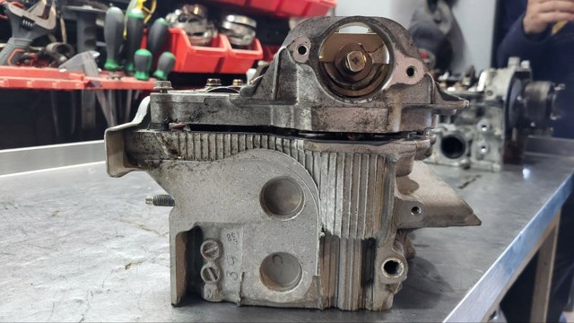 NISSAN 110901LA2A Головка блока цилиндров (ГБЦ) в наличии Украина
