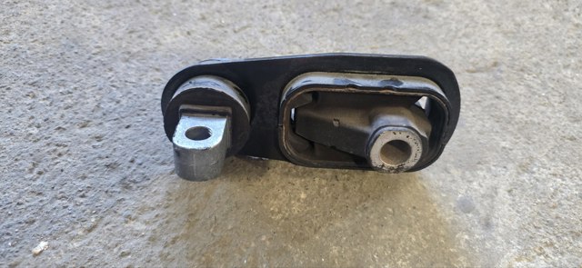 Задняя подушка двигателя 113605NA0A NISSAN