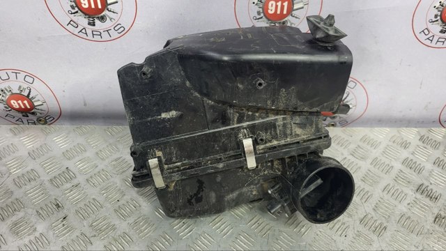Корпус воздушного фильтра в сборе 13718580424 BMW