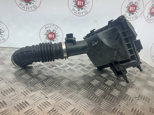 16500EV11A Корпус воздушного фильтра правый купить Винница