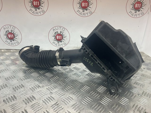 Корпус воздушного фильтра, правый 16500EV11A NISSAN
