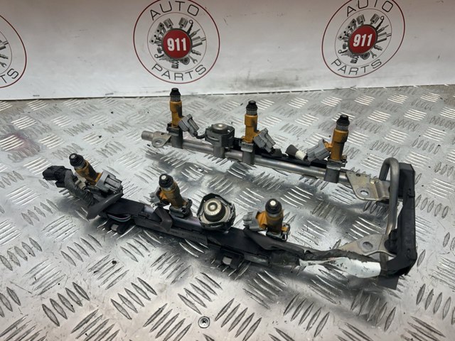 17521EY00A NISSAN Распределитель топлива (рампа) купить в Николаев