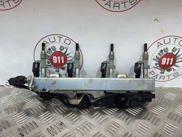 Рампа форсунок системы впрыска топлива 2381425021 TOYOTA