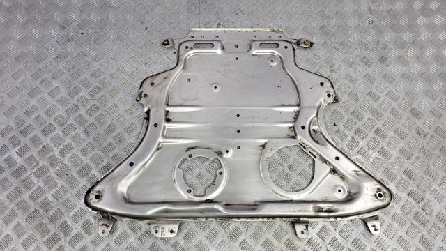 Усилитель переднего подрамника 31106884426 BMW