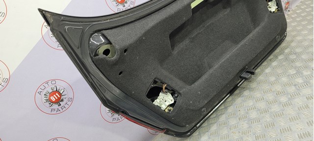 VAG 3C8827025B Крышка багажника в наличии Киев
