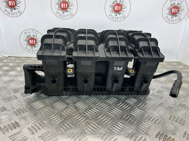 Коллектор впускной 4593915AA CHRYSLER