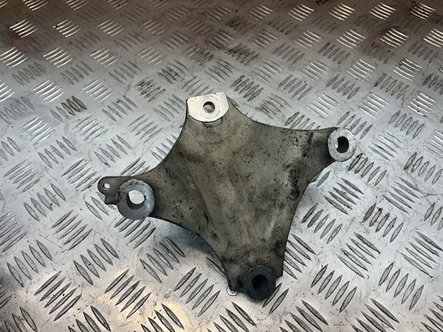 Левая опора двигателя 50870T2FA01 HONDA