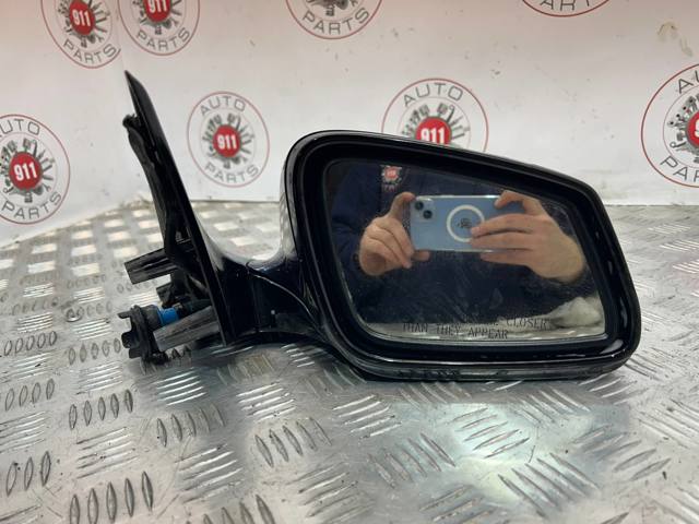 Правое боковое зеркало 51167282162 BMW