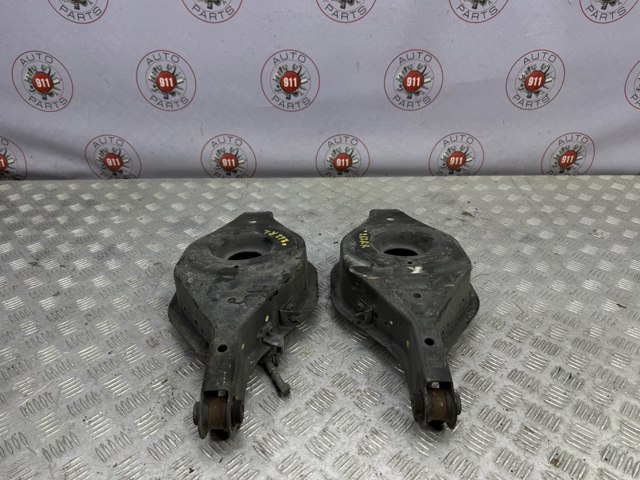 Рычаг задней подвески нижний, левый/правый 551B0EA500 NISSAN