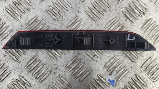 63147851577 BMW Левый отражатель заднего бампера купить в Чернигов