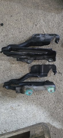 Правая петля капота  654005NN0A NISSAN