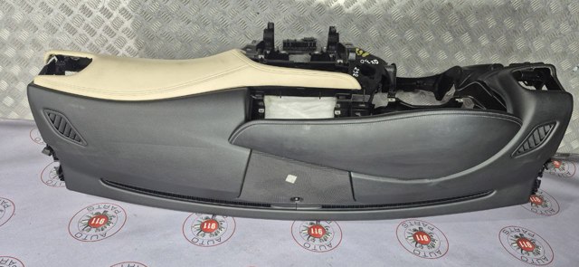 Передняя панель 682005DF0A NISSAN