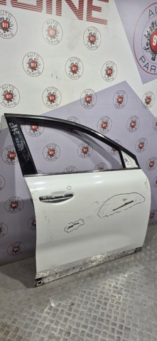 Пассажирская передняя дверь 76004C6000 HYUNDAI