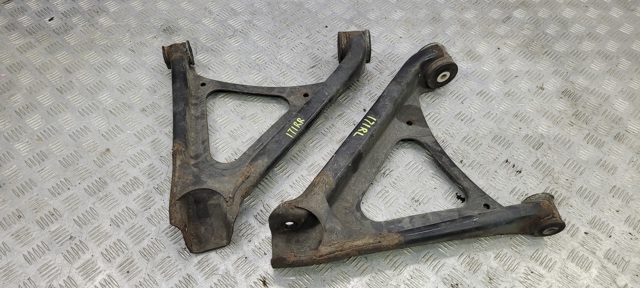 Балансир задний нижний, левый 7L0505311B VAG