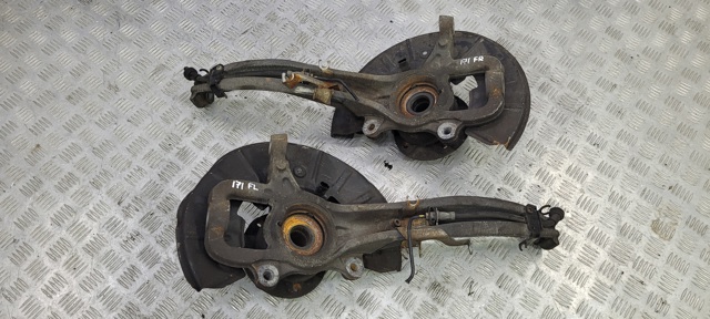 Цапфа поворотная левая 7L8407257B VAG