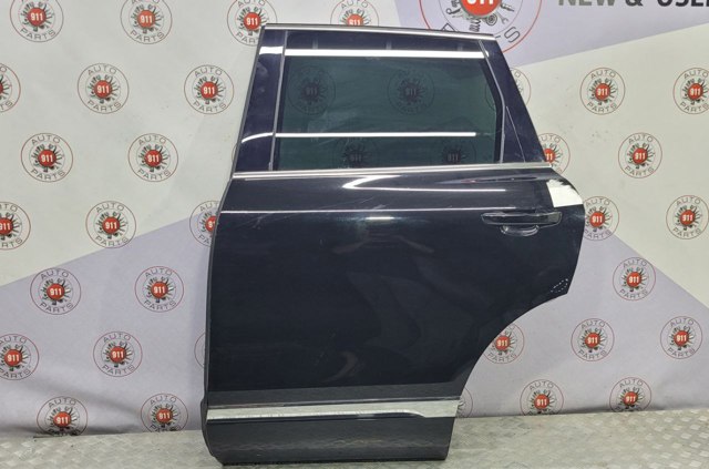 Дверь задняя, левая 7P0833055 VAG