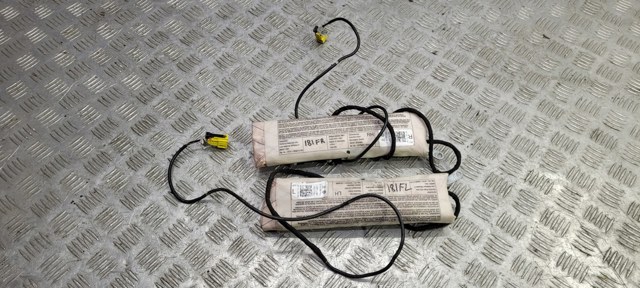 Подушка безопасности AIRBAG спинки сиденья, правого 7P0880242D VAG