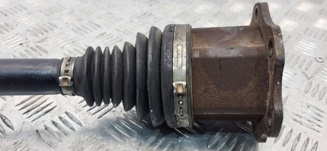 8R0407271C VAG Полуось передняя купить в Ужгород