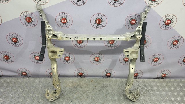 Поперечина передней подвески 8T0399315H VAG