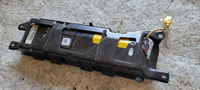 8T0880842D VAG Подушка безопасности (AIRBAG) водительская, защиты коленей купить в Кривой Рог