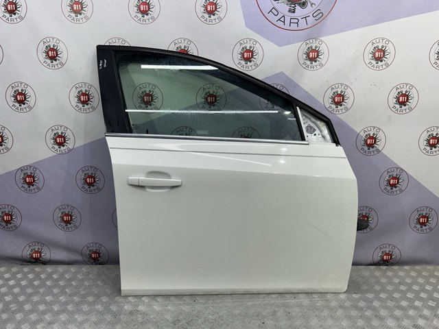 Пассажирская передняя дверь 95440656 GM
